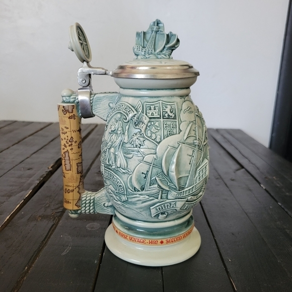 Avon Vintage 1992 Stein Christopher Columbus New World Beer Mug Compass Map Blue - Picture 1 of 11